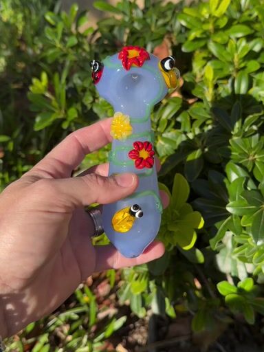 Preview pic of Blue Bees & Ladybugs Hand Pipe