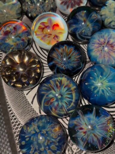 Preview pic of Seamless Glass marbles