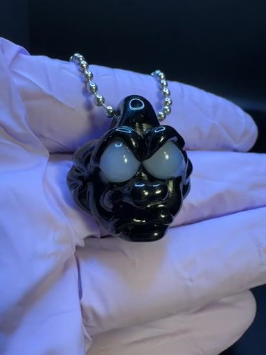 Preview pic of Black and white globlin