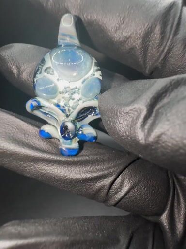 Preview pic of Stealie pendant #2