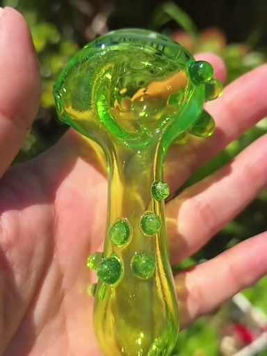 Preview pic of UV Reactive Glass Pipe
