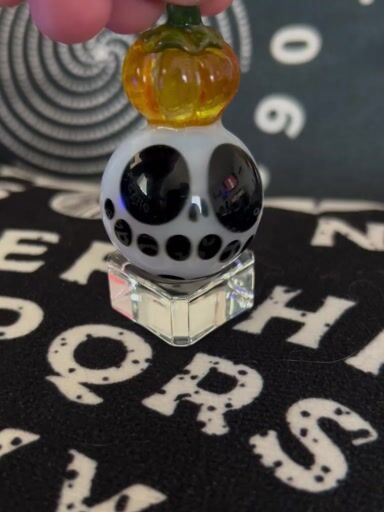 Preview pic of Jack marble pendant