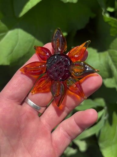 Preview pic of Sunflower Pendant