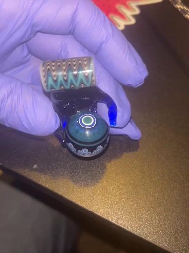 Preview pic of Oddball glass x Thump glass Pendent