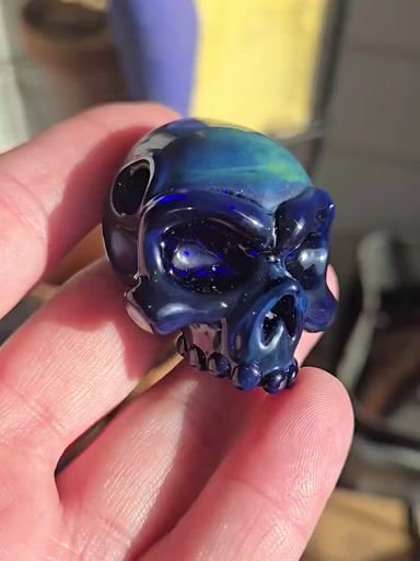 Preview pic of Big Tom Skull pendy