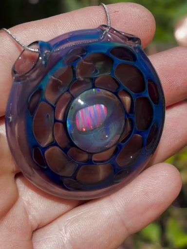 Preview pic of Opal honeycomb pendant