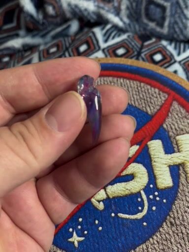 Preview pic of Hemlock glass sculpted fang pendant