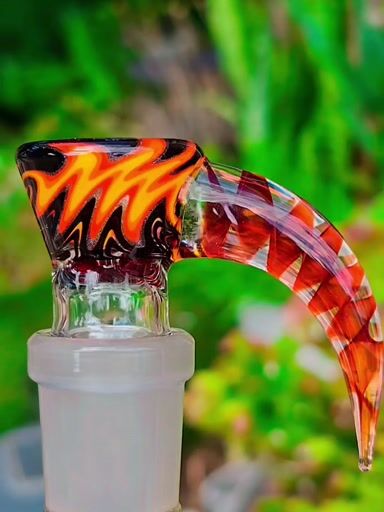 Preview pic of 2k Glass Art 18mm 4 Hole Slide