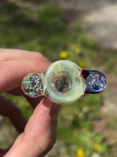 Preview pic of Crushed opal 14mm 4 hole slide with poker holder