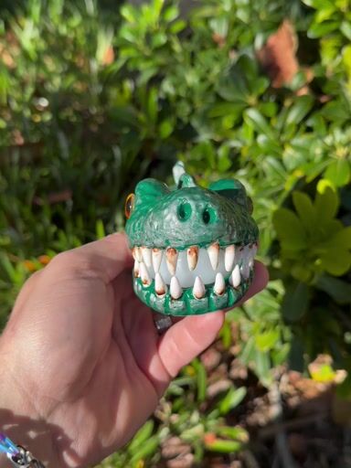 Preview pic of Green Dragon Clay/Glass Hand Pipe