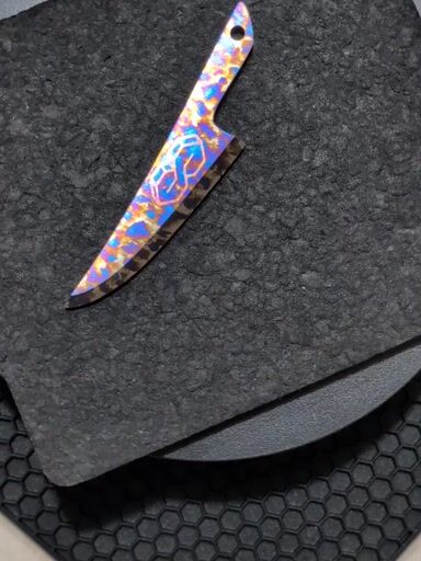 Preview pic of TINY LABS KNIFE/KEY CHAIN DABBER