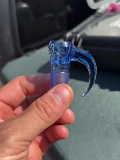 Preview pic of FW BLUE 4hole 18mm slide