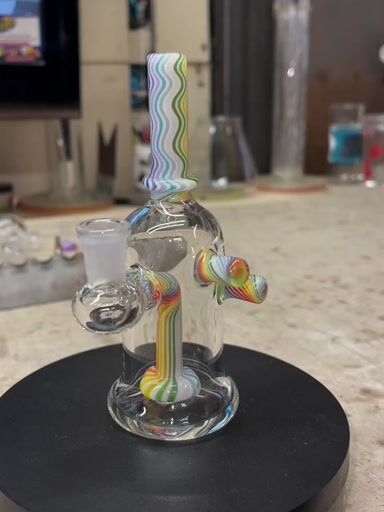 Preview pic of 5.25” tall and 10mm joint 2 holes perc