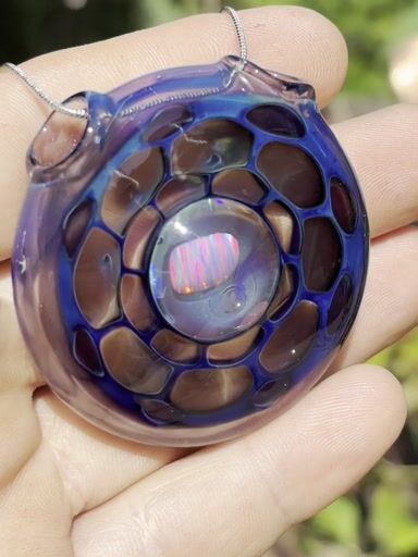 Preview pic of Opal honeycomb pendant