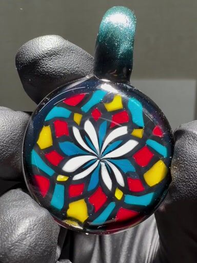 Preview pic of Solid Fillacello pendants