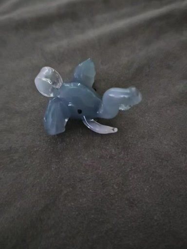 Preview pic of Elephant head pendant