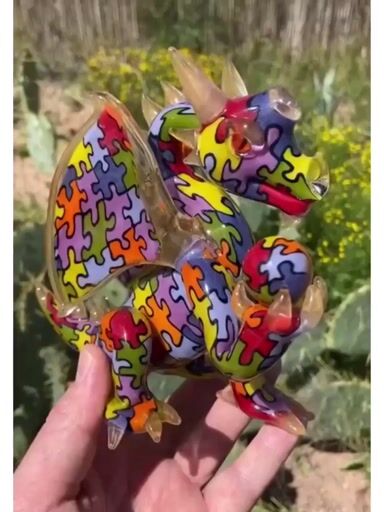 Preview pic of Keyed glass puzzle dragon