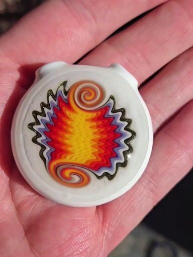 Preview pic of KMan glass wagged out pendant