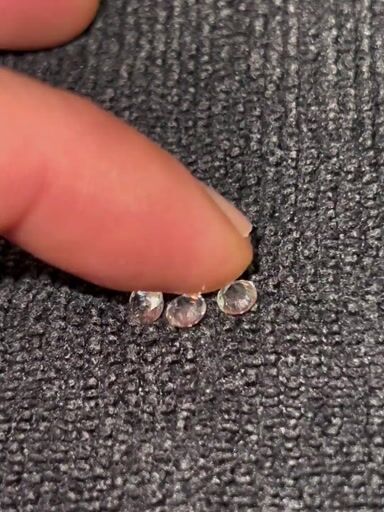 Preview pic of Faceted diamond terp pearl 4mm