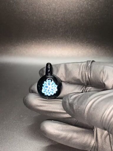 Preview pic of Implosion pendant