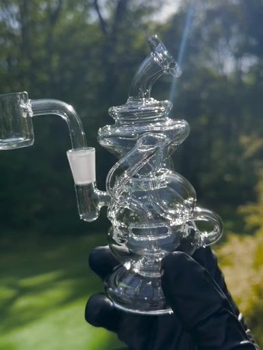 Preview pic of 6” Mini Recycler With Quartz Banger