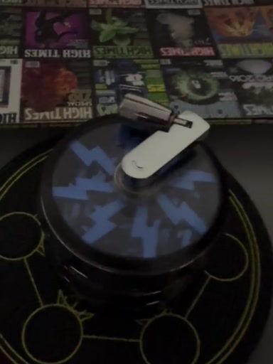 Preview pic of Grinder With Crank