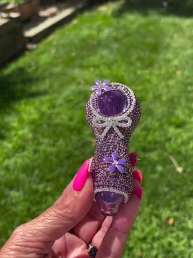 Preview pic of Purple Rhinestone Crystal Pipe