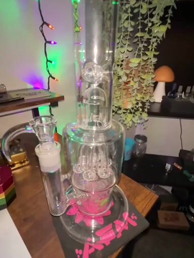 Preview pic of Righteous showerhead perc 17inch!!