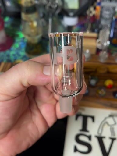 Preview pic of Halen Quartz