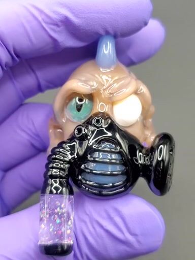 Preview pic of Opal canister gas mask raider