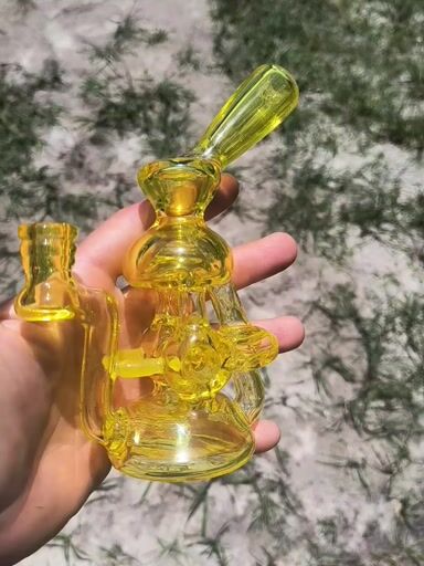 Preview pic of Yellow opal donut-cycler
