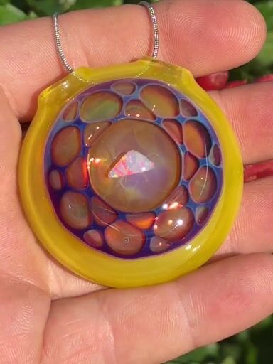 Preview pic of Opal honeycomb pendant