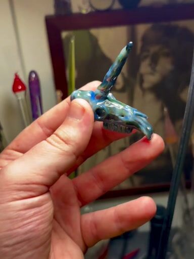 Preview pic of Fade to Black Unicorn skull pendant/trinket