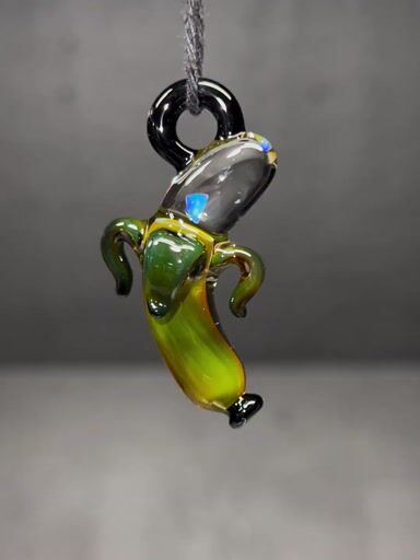 Preview pic of Amazon night/Opal banana pendant